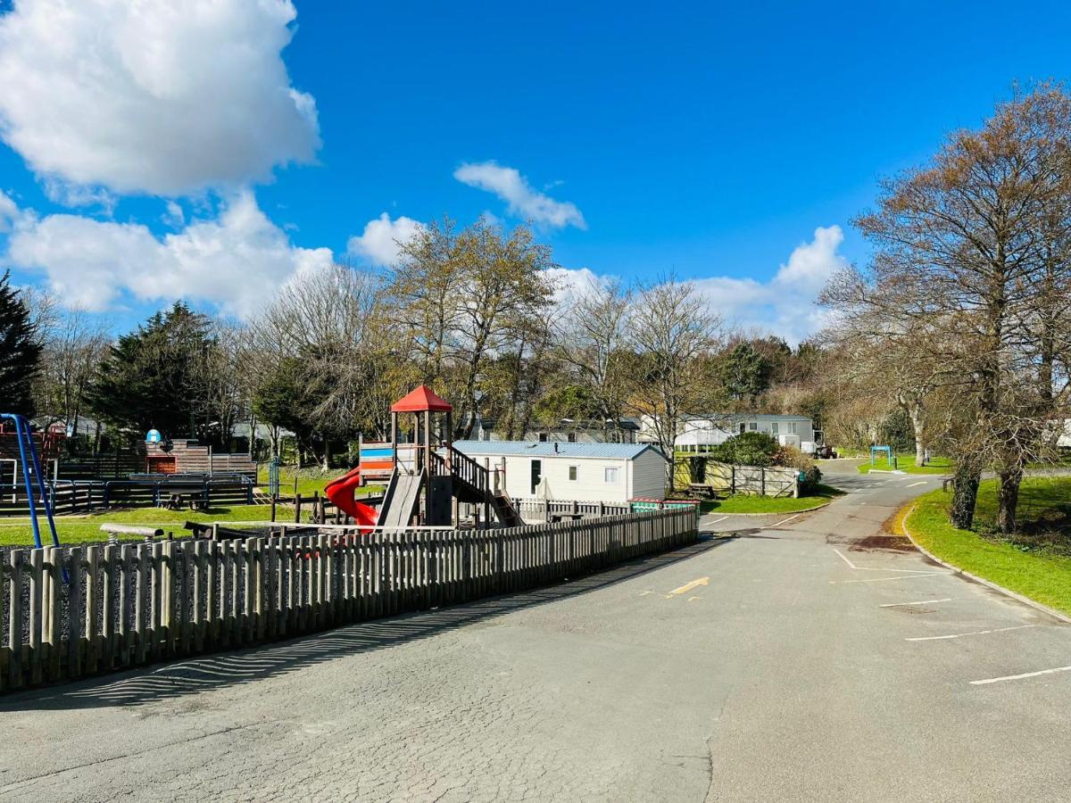Roslyn At Lower Hyde Park, Isle Of Wight Shanklin Exterior photo